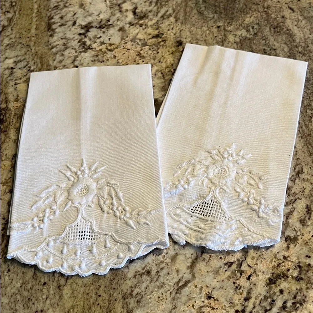 Embroidered White Linen Hand Towels set of two NWOT